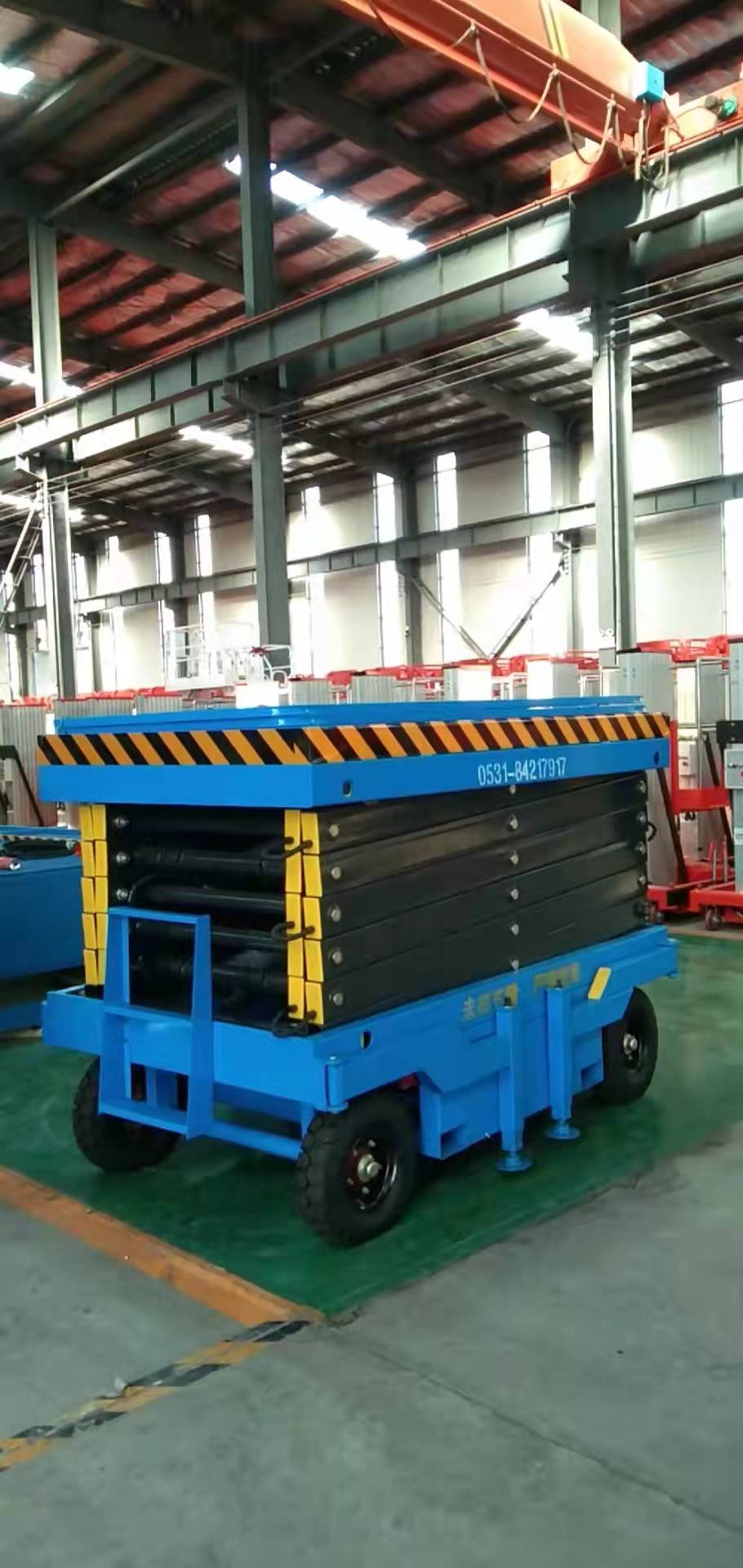 肥城康王酒業(yè)定制10米移動剪叉升降機(jī)(圖1) 1f864b47f5fbcf62499c1ce0f5762f9.jpg